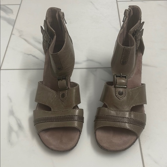 Bussola Brown/Dark Tan Leather Comfort Sandles Minimalist Design Size 40 - Picture 1 of 16